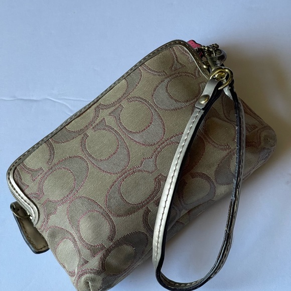 Coach double zip wallet/wristlet - Picture 2 of 9